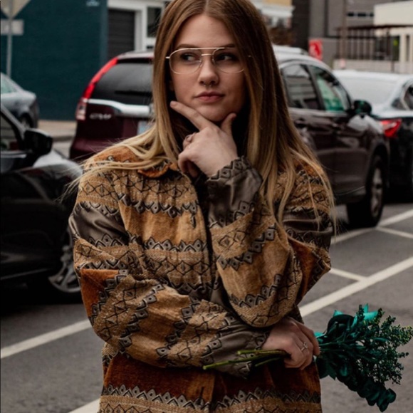 Granny’s Rug Jacket - Picture 2 of 3